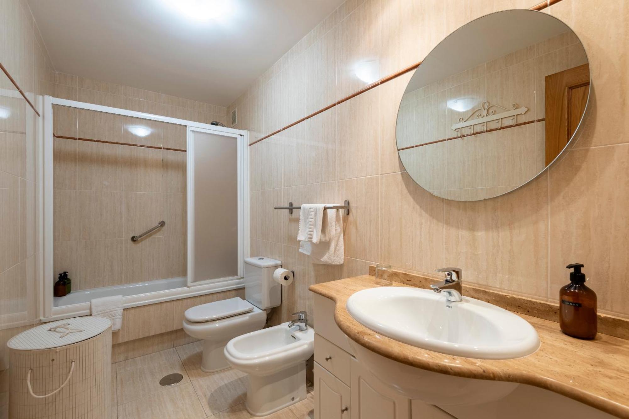 Apartamento Playa Silgar -50 M Playa Con 2 Garajes Y 3 Dormitorios Sanxenxo Exterior photo