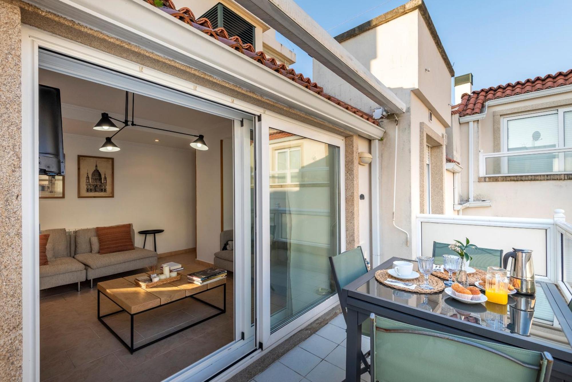Apartamento Playa Silgar -50 M Playa Con 2 Garajes Y 3 Dormitorios Sanxenxo Exterior photo